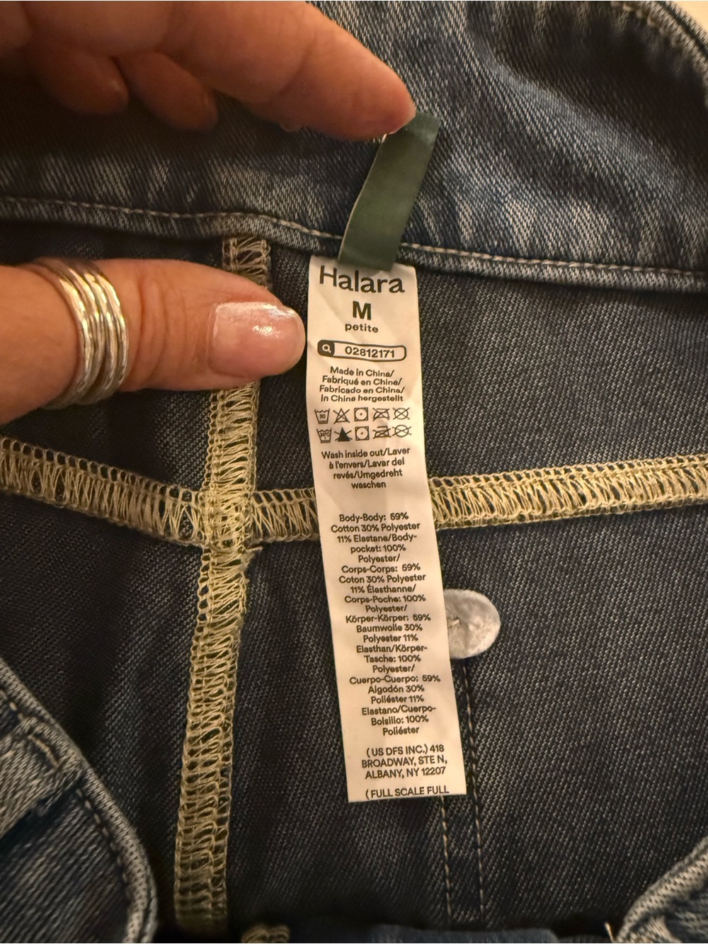 Halara Women’s High-waisted, 3 Button Jeans/jeggings Medium petite - Picture 5 of 7